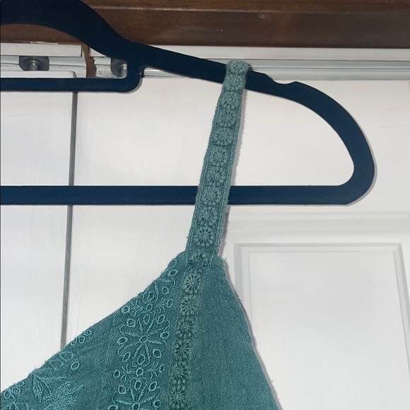 American Eagle Outfitters Green Crop Buttoned Tank Top - Picture 3 of 5